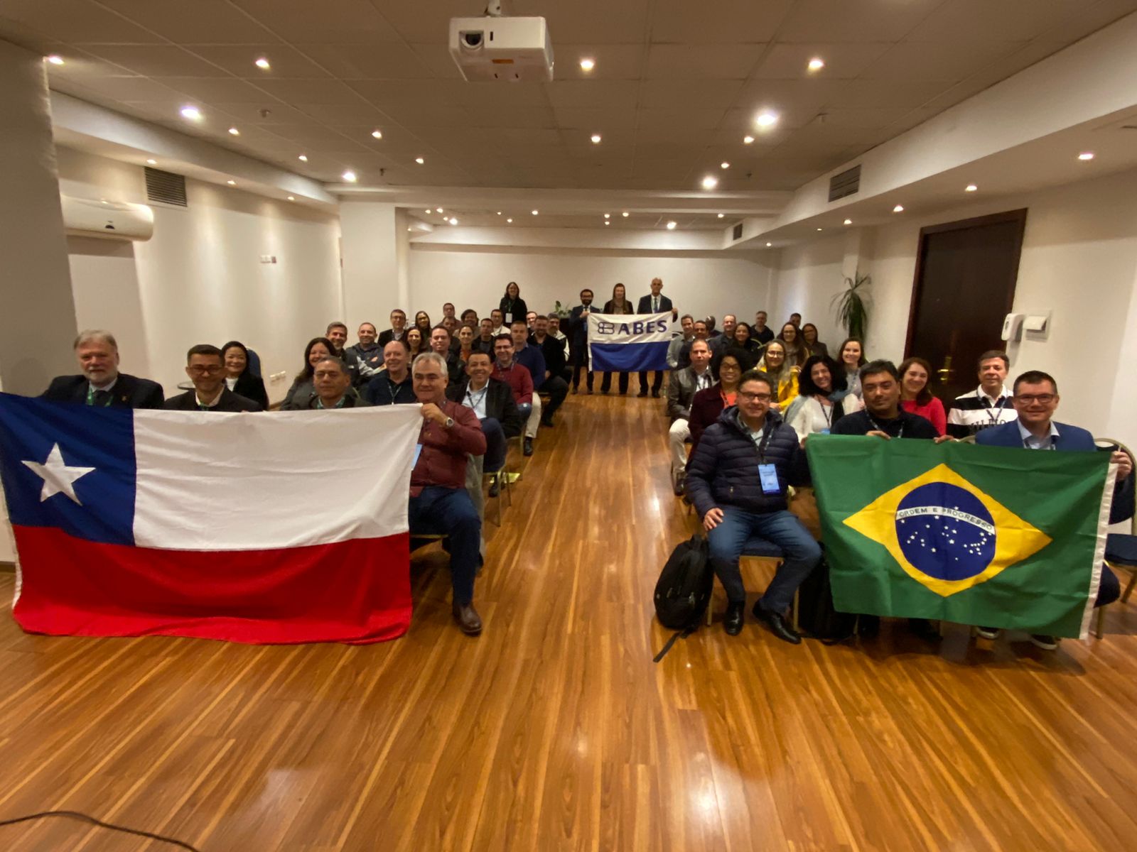 Salas vê atual Chile como melhor da história e quer reencontro com Brasil